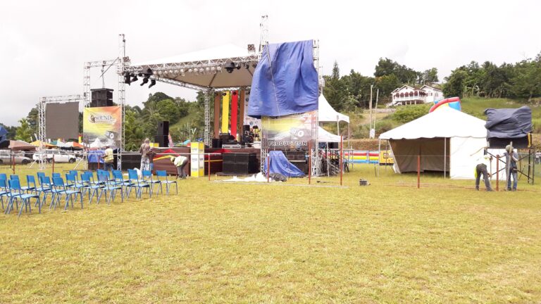 Emancifest 2019 Preparing for the stage show and exhibition- Sligo ville St. catherine-Photographer- Ossie Gee